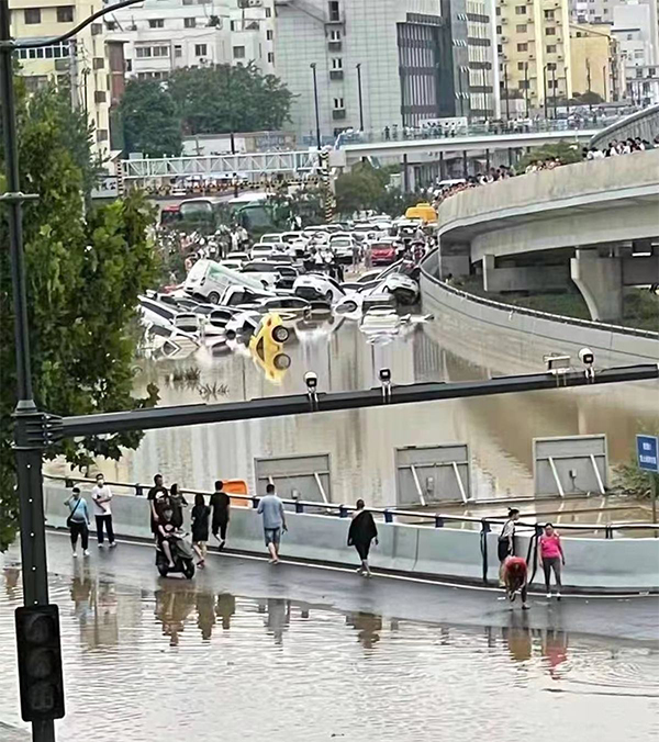 j9九游会app科普：河南遇特大暴雨！车被淹了赔不赔看这里